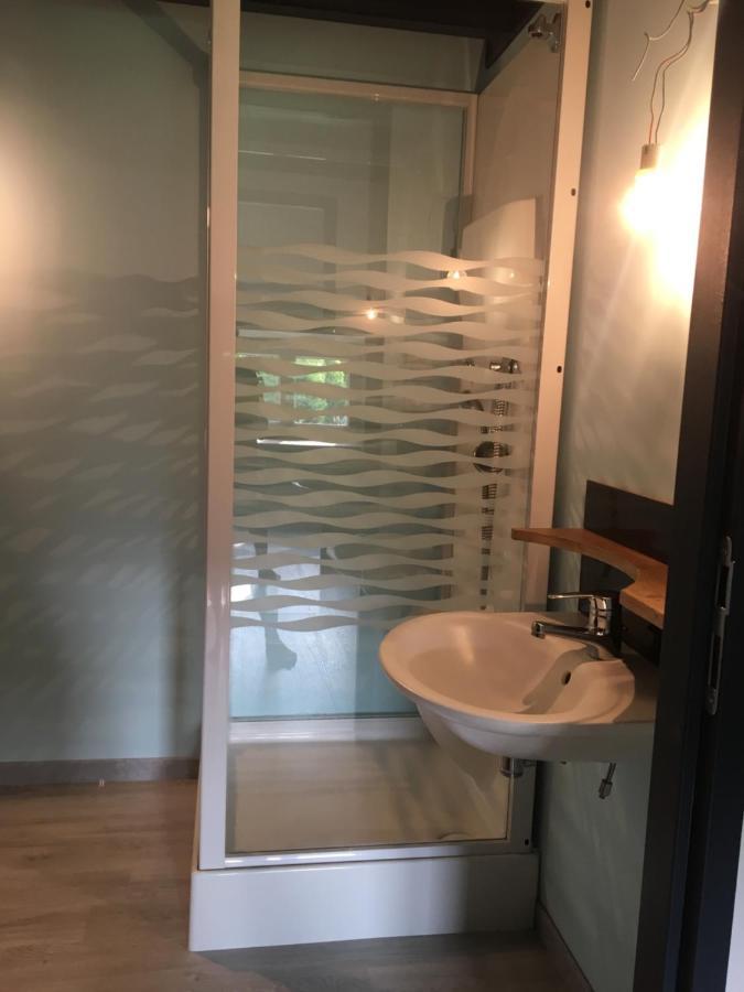 Montigny-sur-l'Ain La Chambre Des Carrelets المظهر الخارجي الصورة
