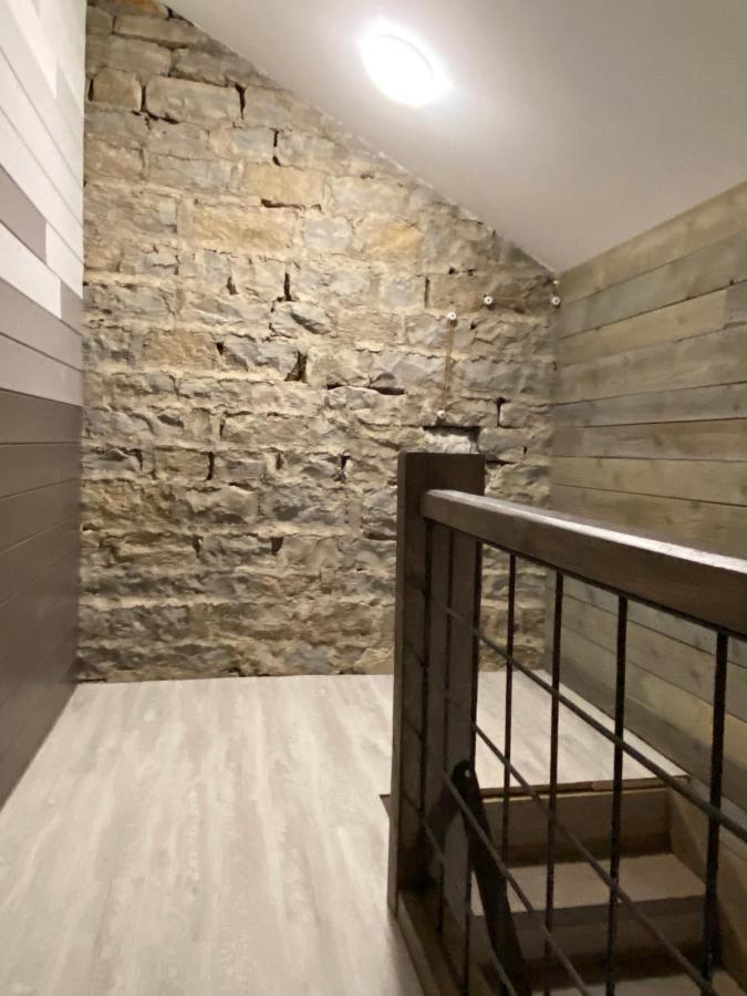 Montigny-sur-l'Ain La Chambre Des Carrelets المظهر الخارجي الصورة